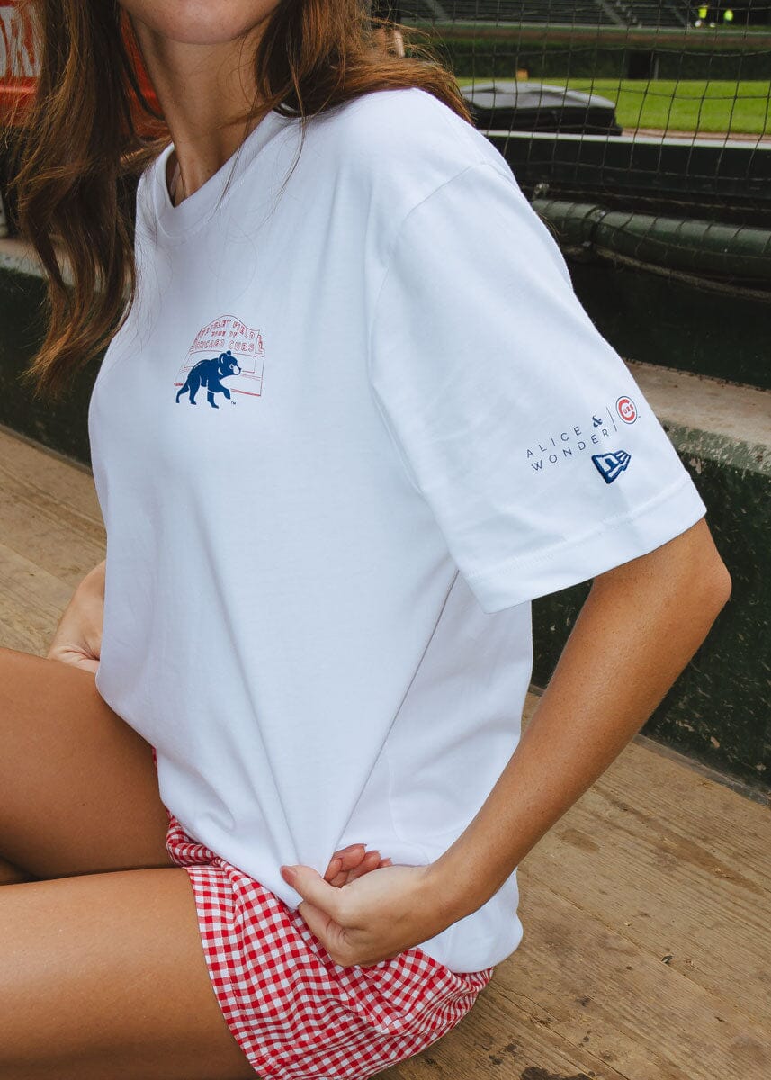 Hey Chicago Wrigley Tee - Image 6