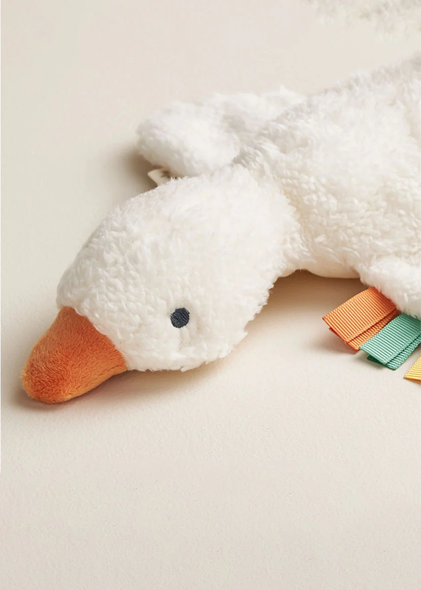 Itzy Huggable™ Plush Goose - Image 3