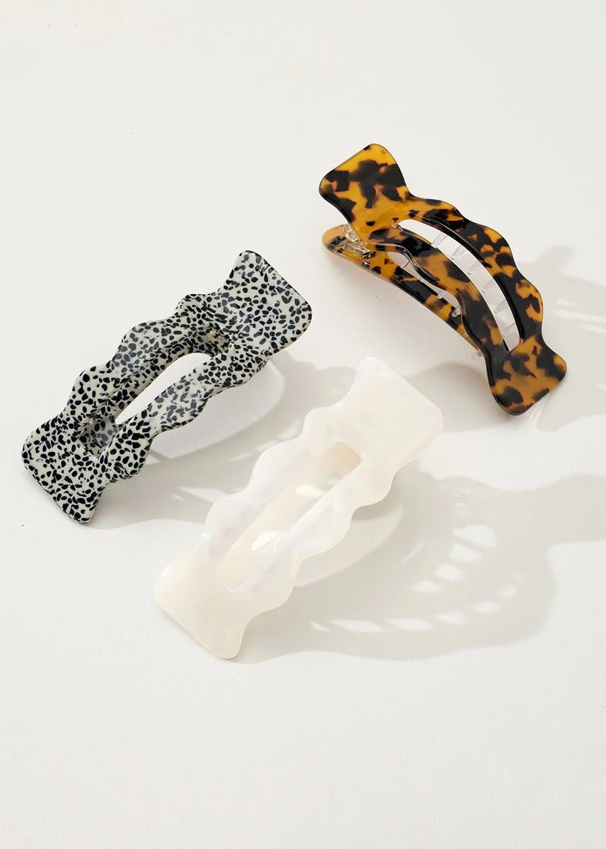Jane Core Scalloped Flat Claw Clip - Speckled - Image 3