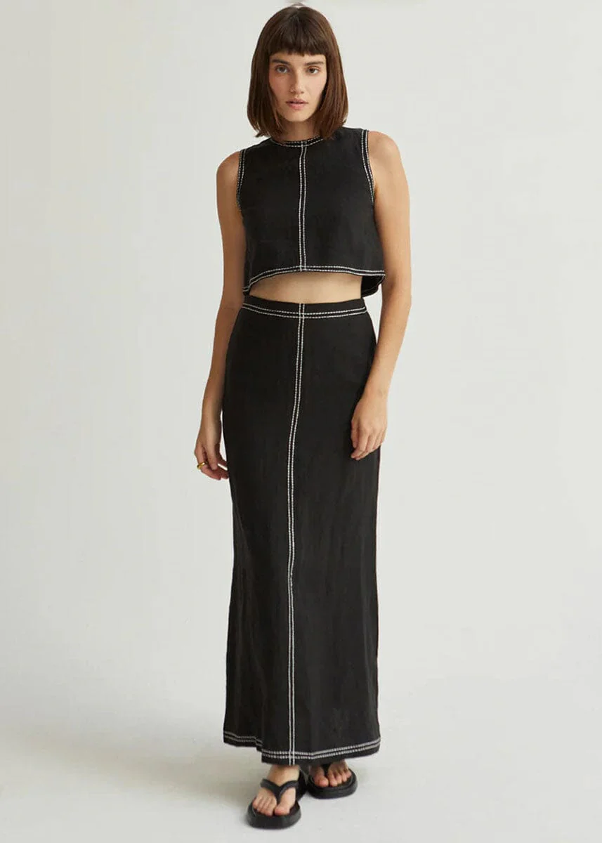 Kiara Embroidered Stitch Crop Top - Black - Image 4