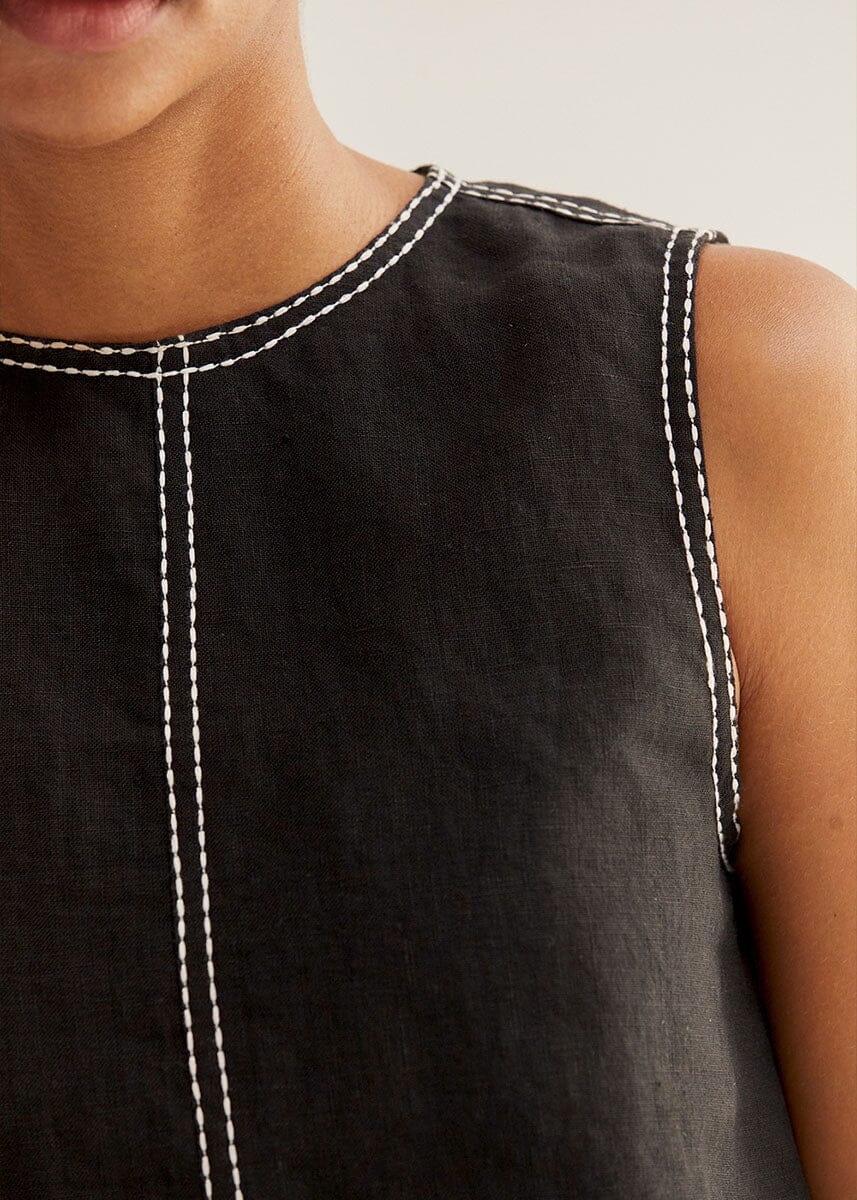 Kiara Embroidered Stitch Crop Top - Black - Image 5
