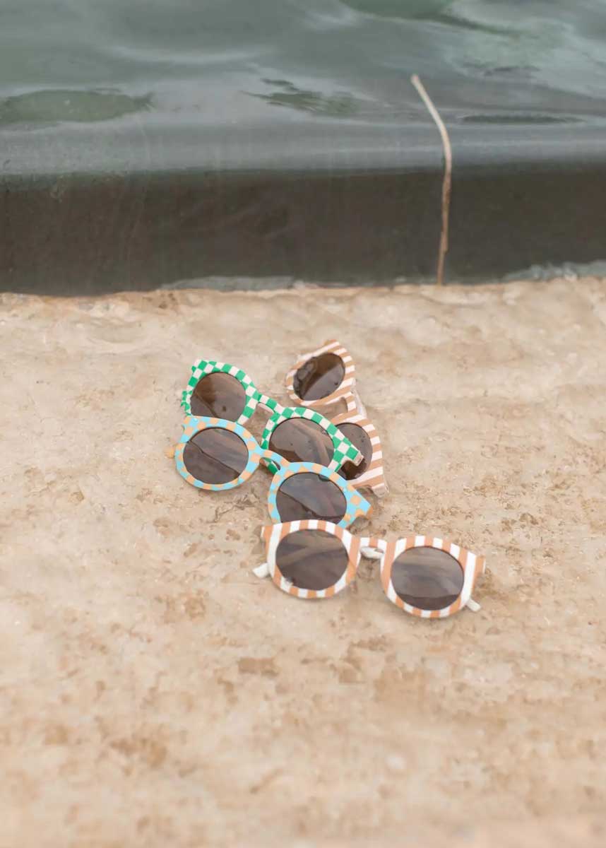 Kids Retro Groovy Sunglasses - Image 5