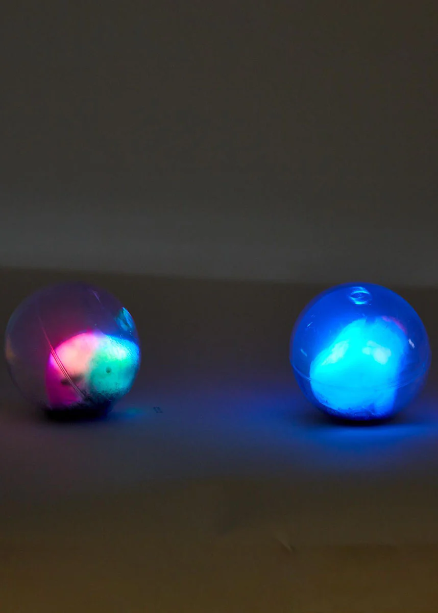 Shark! LED Bouncy Ball - Image 3