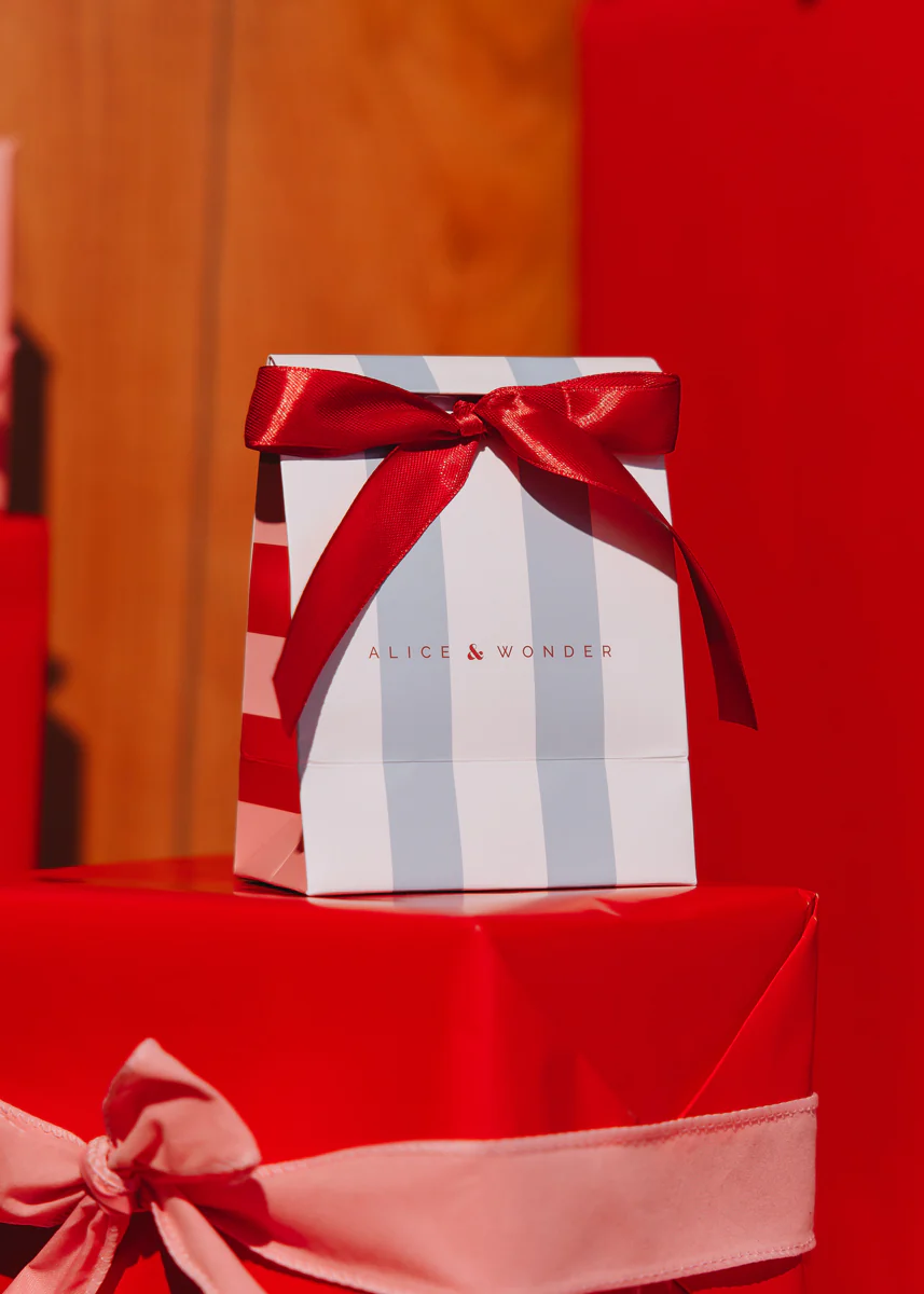 Gift Wrapping - Image 9